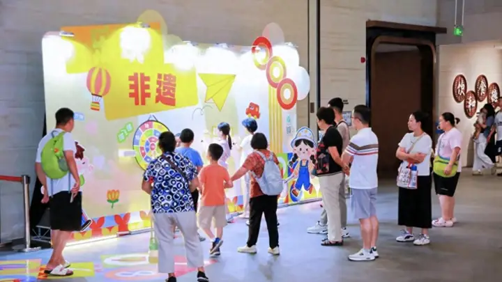 广东省非遗馆暑期人气旺,单日客流创新高,延时开放等你来
