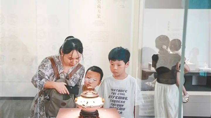 千年“中国白”,205件珍品首秀海南