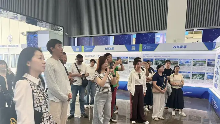 7月XX日(注:原文未明确日期可省略,若需补占位符则用「近日」)入境旅行社组团赴琼海博鳌乐城 实地探访医旅点位推动医疗旅游产品上线