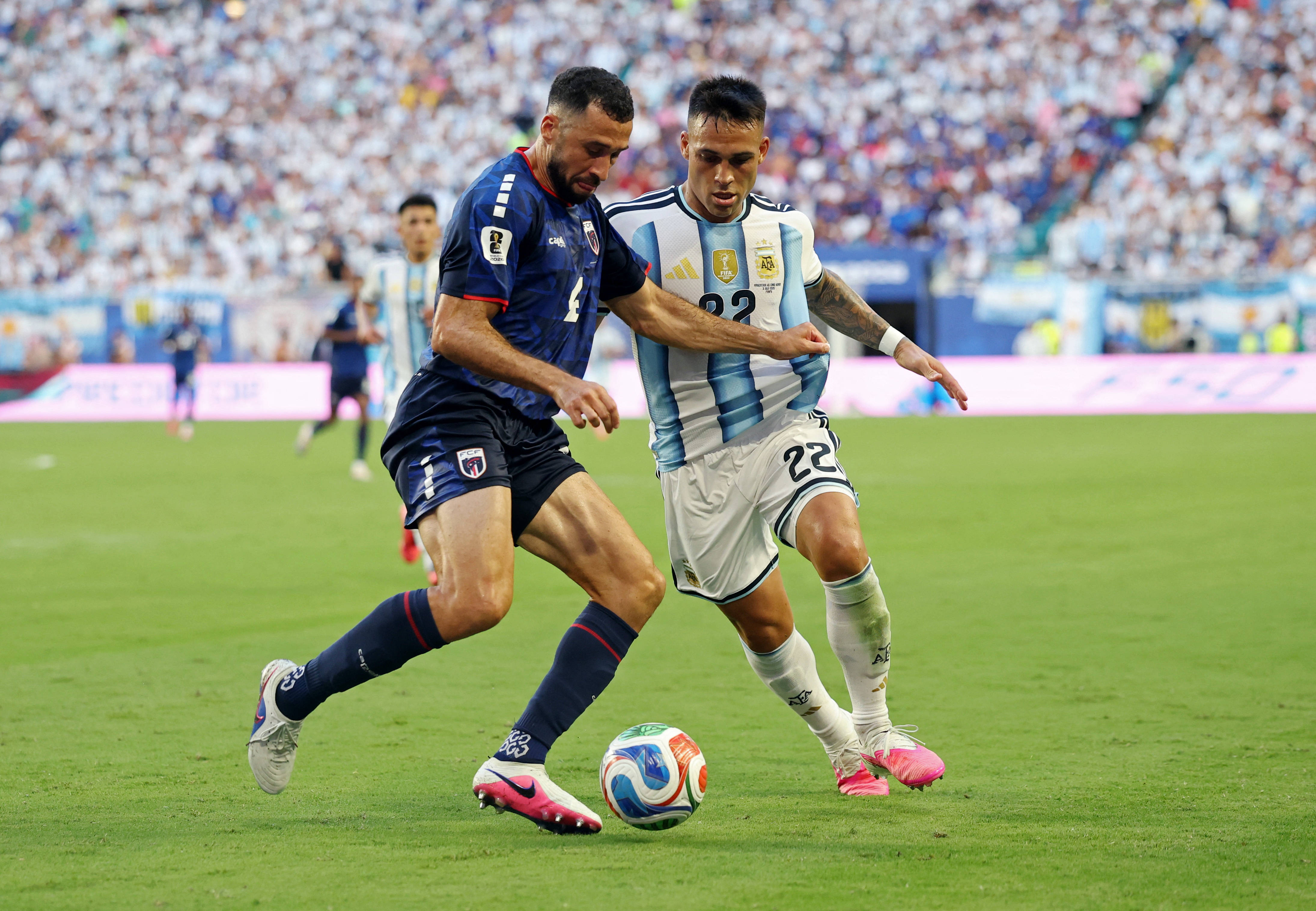 世界杯-罗梅罗111分钟造乌龙绝杀 阿根廷加时3-2佛得角
