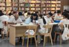 河北曲阳暑期掀起读书热潮 图书馆服务升级满足阅读需求