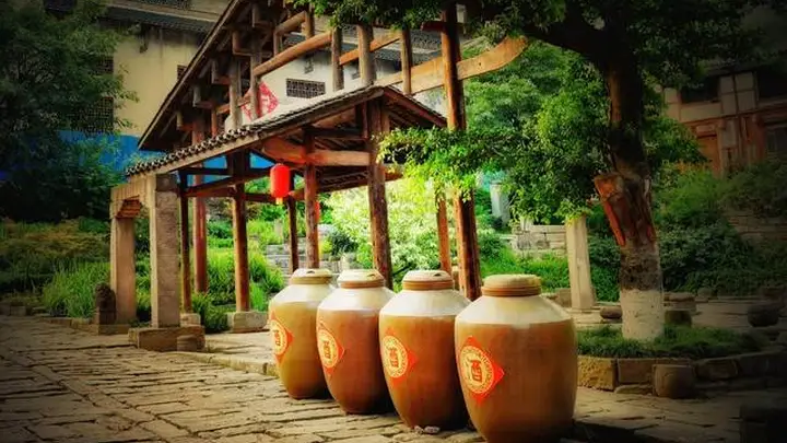 酱香酒为什么要存放三年以上才出厂,陈酿的作用了解一下