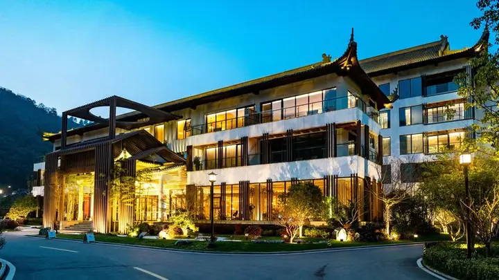 2026年安吉汉服温泉酒店体验指南:深度文化度假新选择