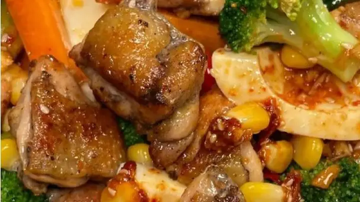 自己做的夹心卷边披萨,馅料十足,孩子们再也不吵着出去吃了