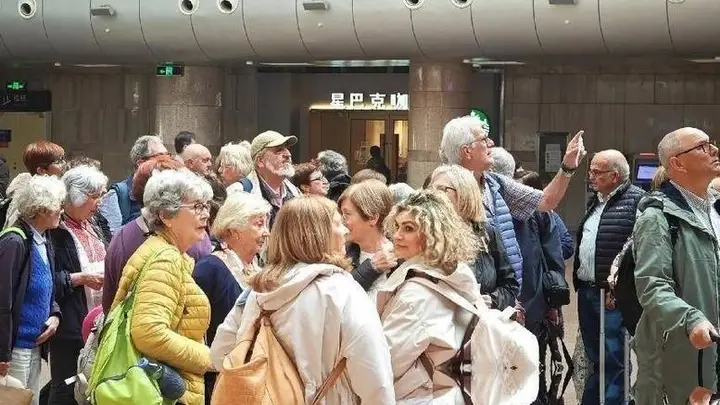 来华游客排名曝光:俄国增幅132%,美国稳居第七,韩国人数太夸张