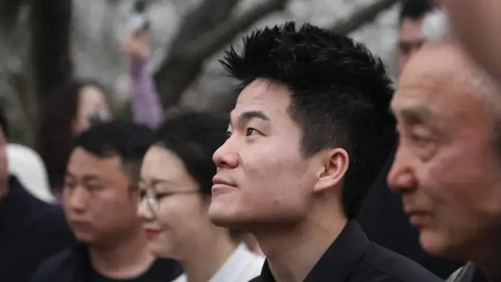 孙东旭成了董宇辉的真正对手