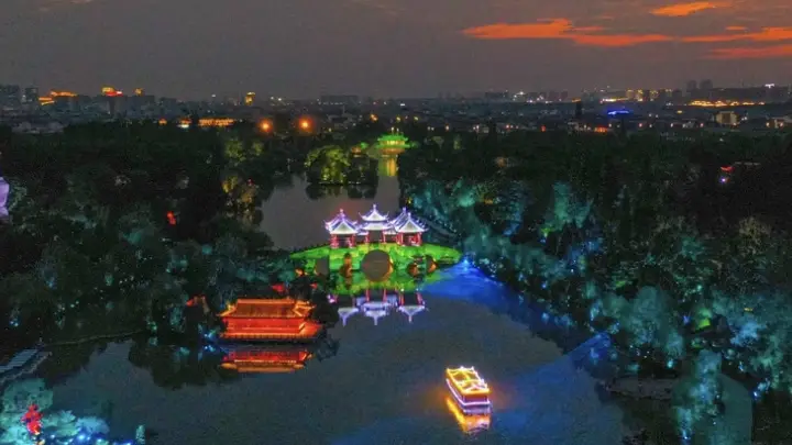 荷风雅韵瘦西湖 诗梦国潮扬州夜
