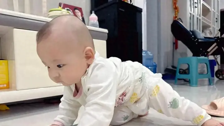 “大脑发育落后”的宝宝，大多有3个特征，爸妈早知道越好！