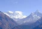 独自踏上短途远行之路，途经山林湖海各色景致，不追赶行程不奔赴打卡，随心漫步享受松弛旅途