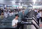 今年上半年经拱北口岸出入境旅客超6400万人次