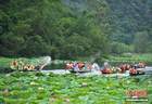 云南普者黑花脸文化系列活动启幕 邀客赏花避暑旅居