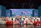 第30届“中国少儿戏曲小梅花荟萃”（专业组）佩花晚会举办