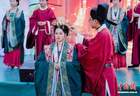 宋韵雅礼续千年 杭州大运河畔上演古风集体婚礼