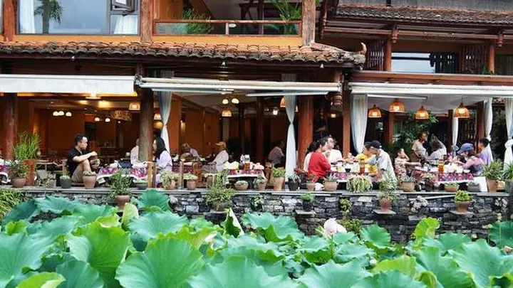 时评:清凉一“夏”,多元业态激活夏日经济活力