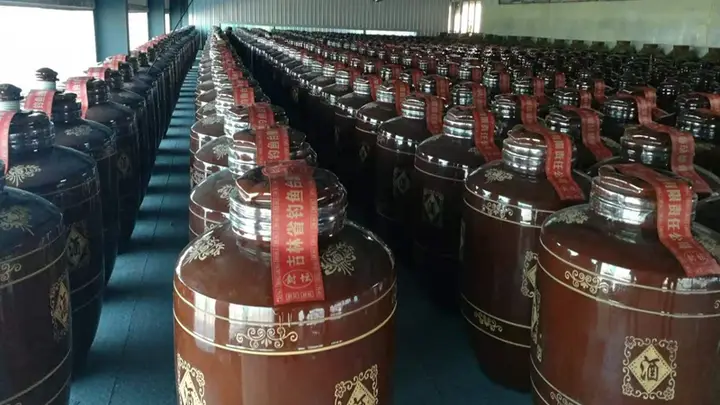 东北白酒加盟代理怎么选 酒企合作考察核心指南