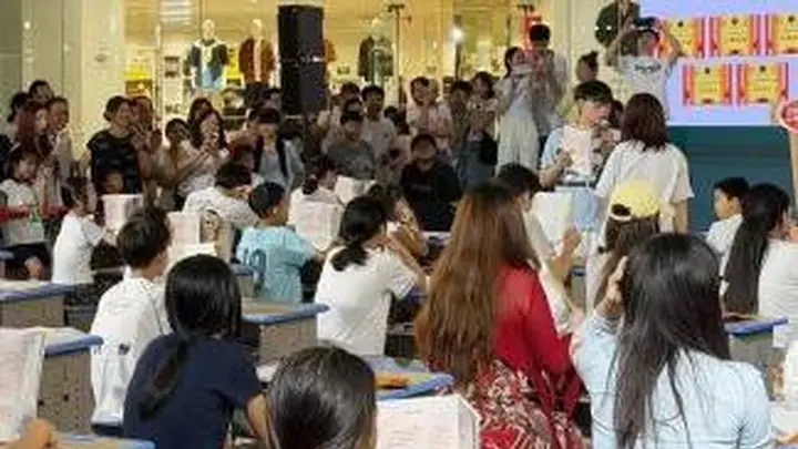 上课铃一响,CFC富兴时代的“偷吃大赛”开赛