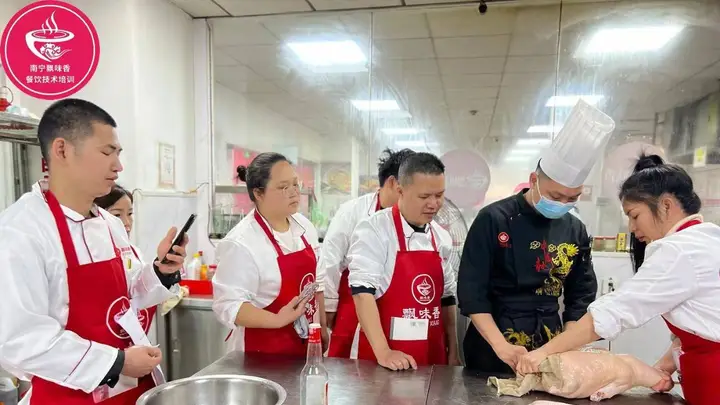 南宁飘味香烧鸭技术靠谱吗?广式烧鸭核心制作重点
