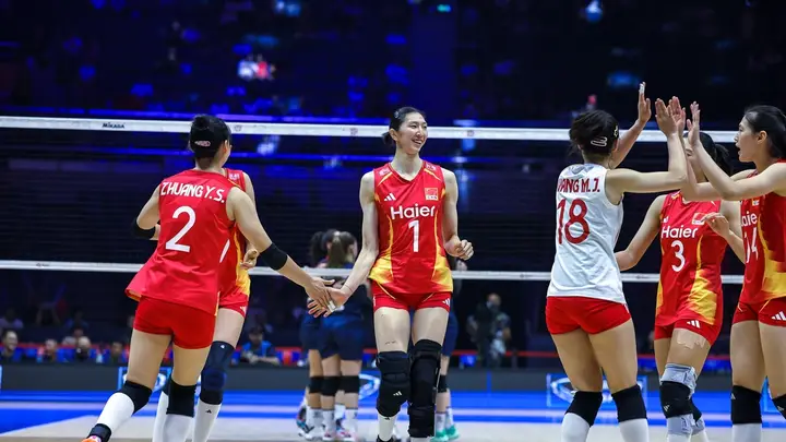 首局25-4!亚锦赛-中国女排3-0伊拉克 吴梦洁复出开门红