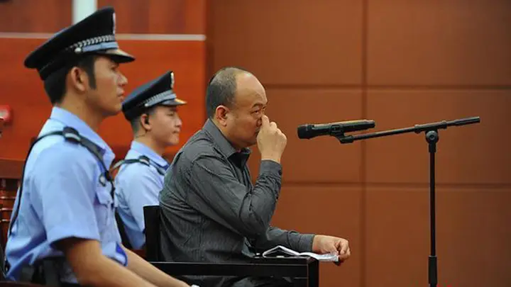 广东“坟爷”林耀昌旧案追诉案一审宣判:犯聚众斗殴罪,判5年