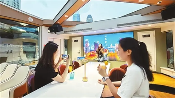 天津海河游船“上新”业态新场景