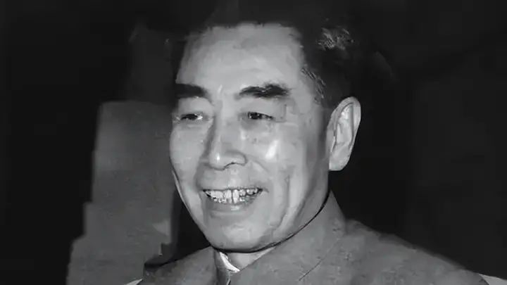 黄埔四期军官冒死私放周恩来，为何一生坎坷？一封总理亲笔信逆转命运