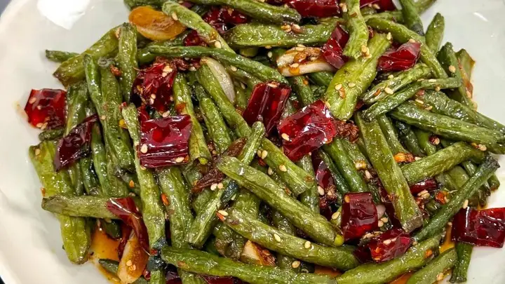 【9月23日18:00 石泉美食课堂】干煸豆角干爽不水塌的炒制窍门大公开