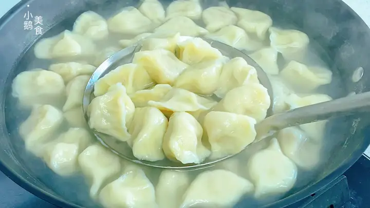 6月15日县城美食体验活动预告:香芹猪肉馅饺子做法抢先看 清爽开胃解腻又鲜香