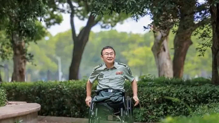 轮椅上的冲锋