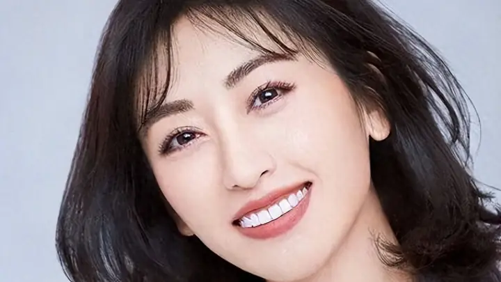 被张铁林白睡4年,却下嫁“臭名昭著”的浪子,她的这盘棋有多狠
