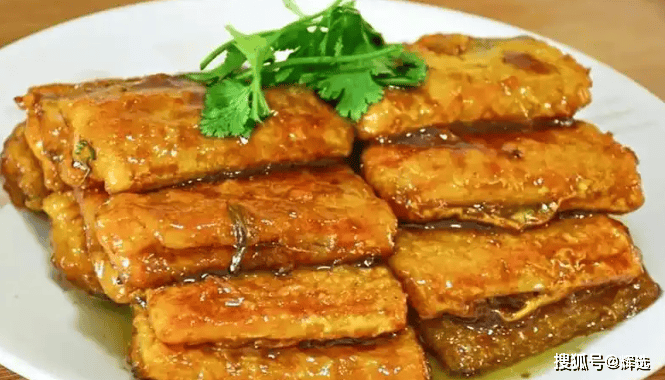 糖醋带鱼怎么做才外酥不碎、酸甜入味？保姆级家常教程来了