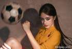 《功夫女足》后迪丽热巴又拿下《VOGUE》首个单人封面