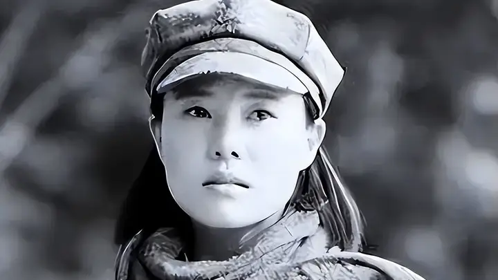 1950年解放军在甘肃摸进匪巢,女匪首笑脸相迎:同志,你们可来了