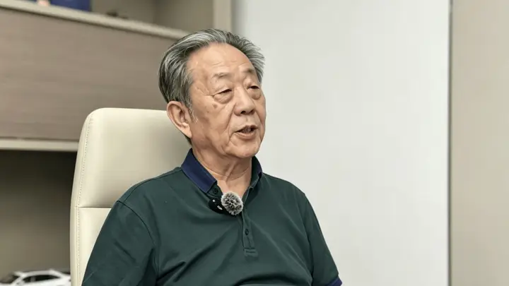 董扬:中国汽车芯片产业需借力合作突破发展瓶颈