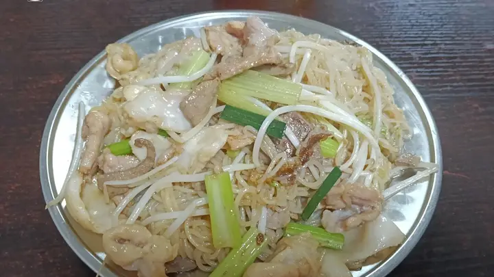 花果山旁生料炒粉店 待你赴一场烟火之约