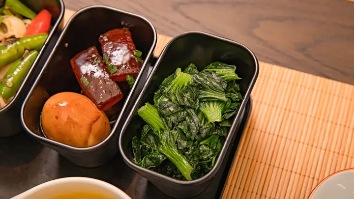 天然食材补钙秘籍:远离骨质疏松,吃这些家常菜更有效