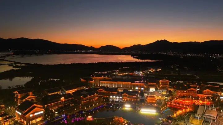 在滇池后海 遇见昆明的夏夜