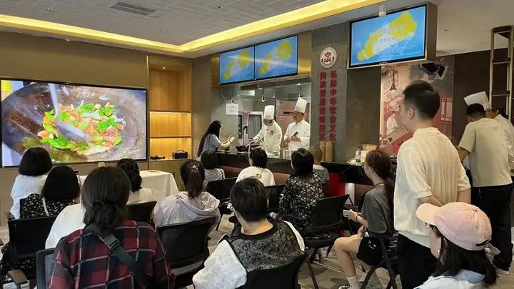 迎泽区总工会举办第三期名厨家常菜烹饪教学活动