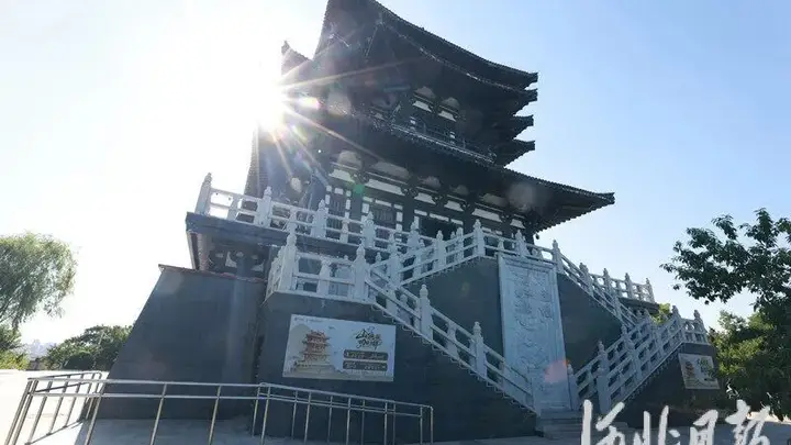 唐山南湖景区龙山阁改造后全新开放 融入多元文化体验